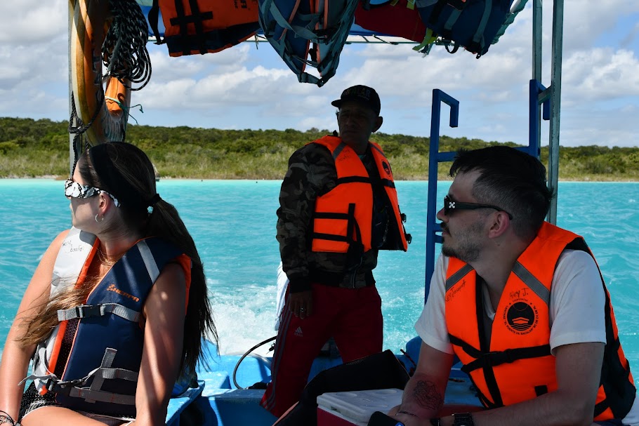 Relaxing on a private boat tour in Bacalar